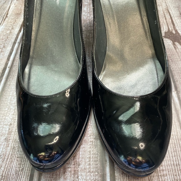 Stuart Weitzman patent leather heels 9N - Picture 2 of 7